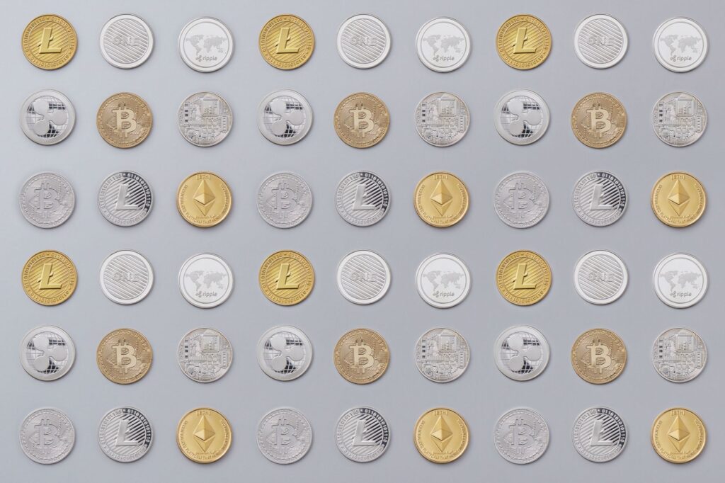 gold and silver cryptocurrency coins